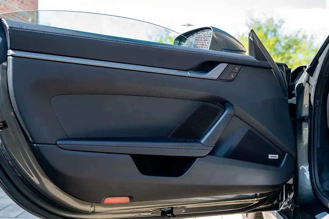 Porsche 991 Sport Chrono Cabriolet - Thumbnail 6