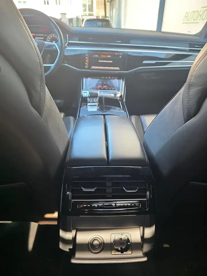 Audi A8 60 TFSI e quattro - Thumbnail 10
