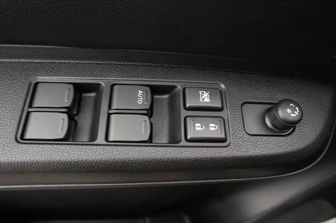 Suzuki Ignis Hybrid AllGrip 4x4 Elegance Plus - Thumbnail 8