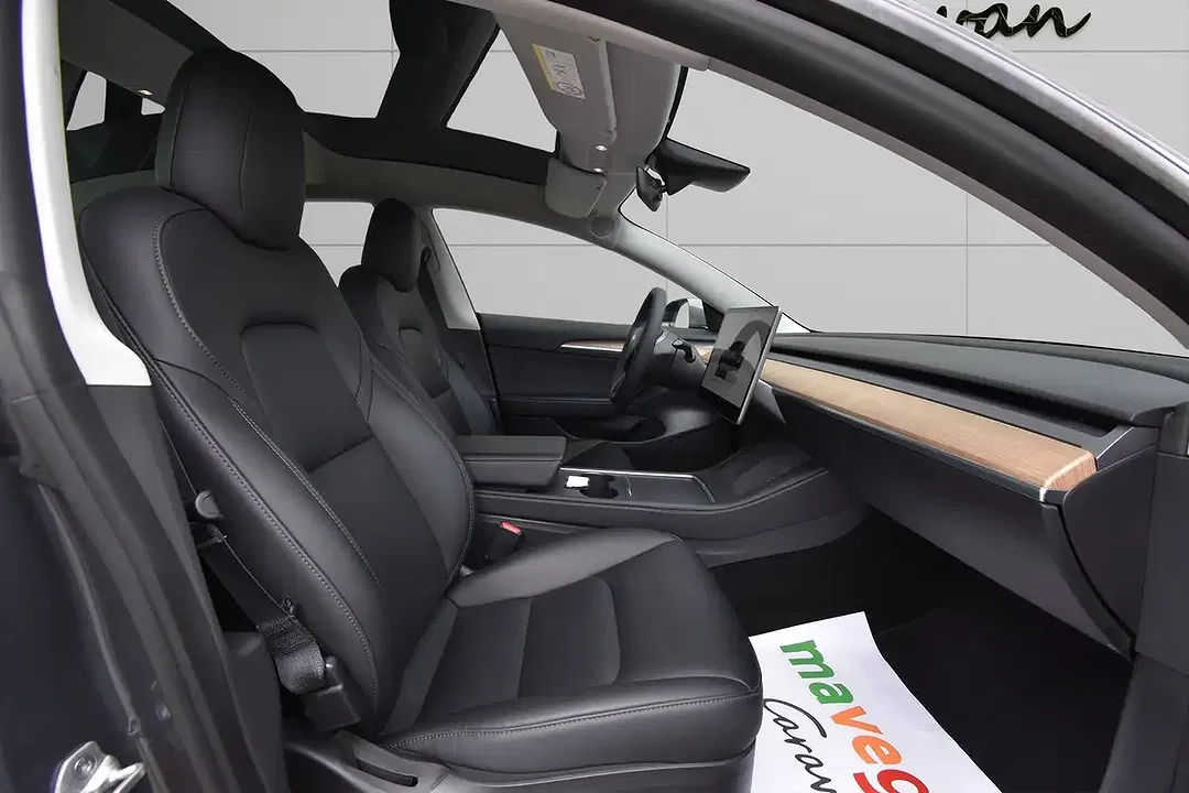 Tesla Model 3 RWD Standard Range - Thumbnail 25