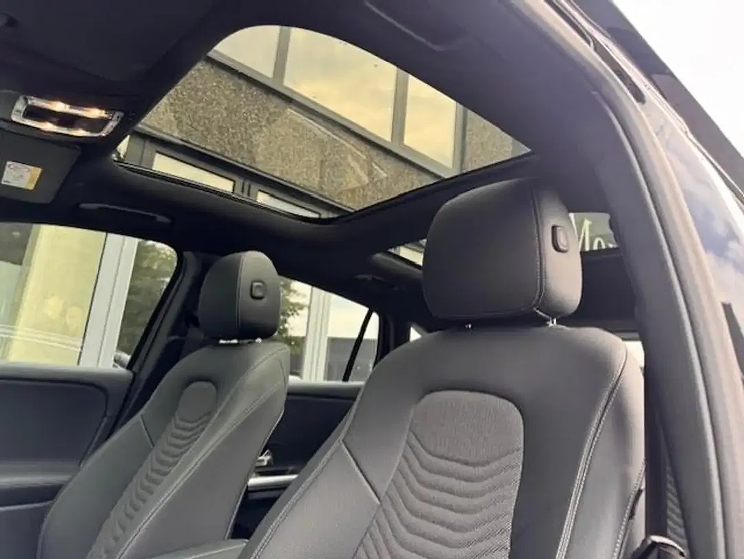 Mercedes-Benz EQA 250 - Thumbnail 13