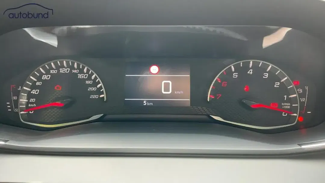 Peugeot 208 Style - Thumbnail 11