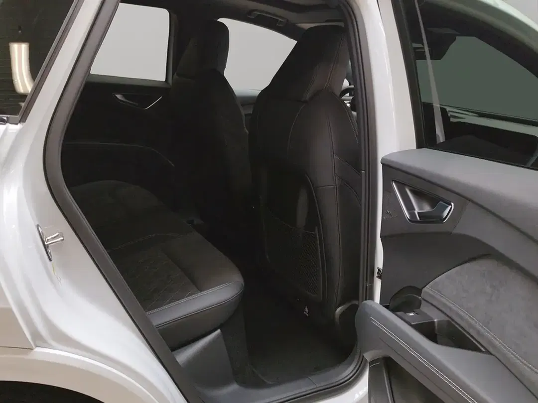 Audi e-tron quattro - Thumbnail 9