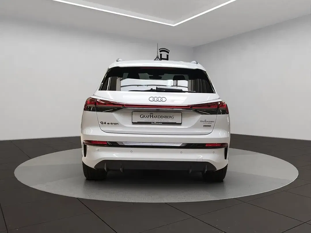 Audi e-tron quattro - Thumbnail 3