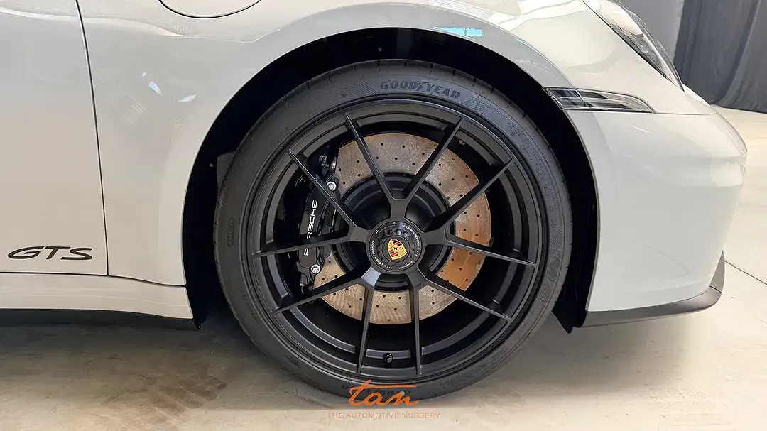 Porsche Targa 4 GTS - Thumbnail 11