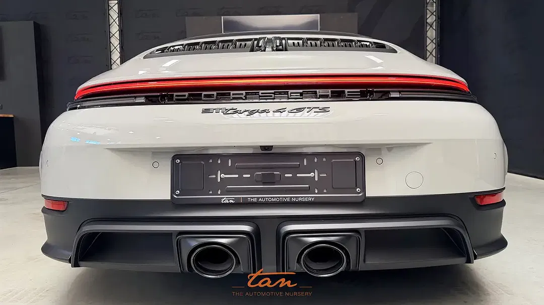 Porsche Targa 4 GTS - Thumbnail 13