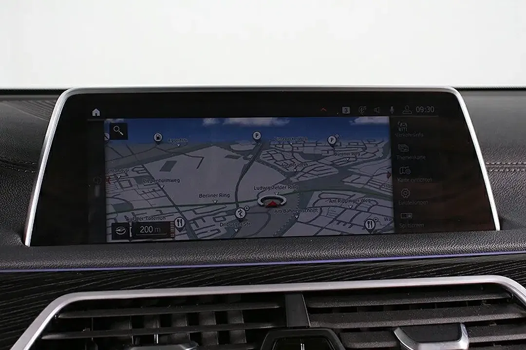BMW 740 - Thumbnail 4