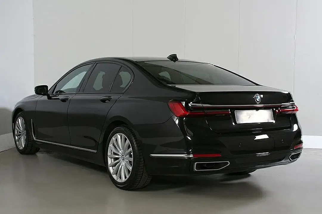 BMW 740 - Thumbnail 5