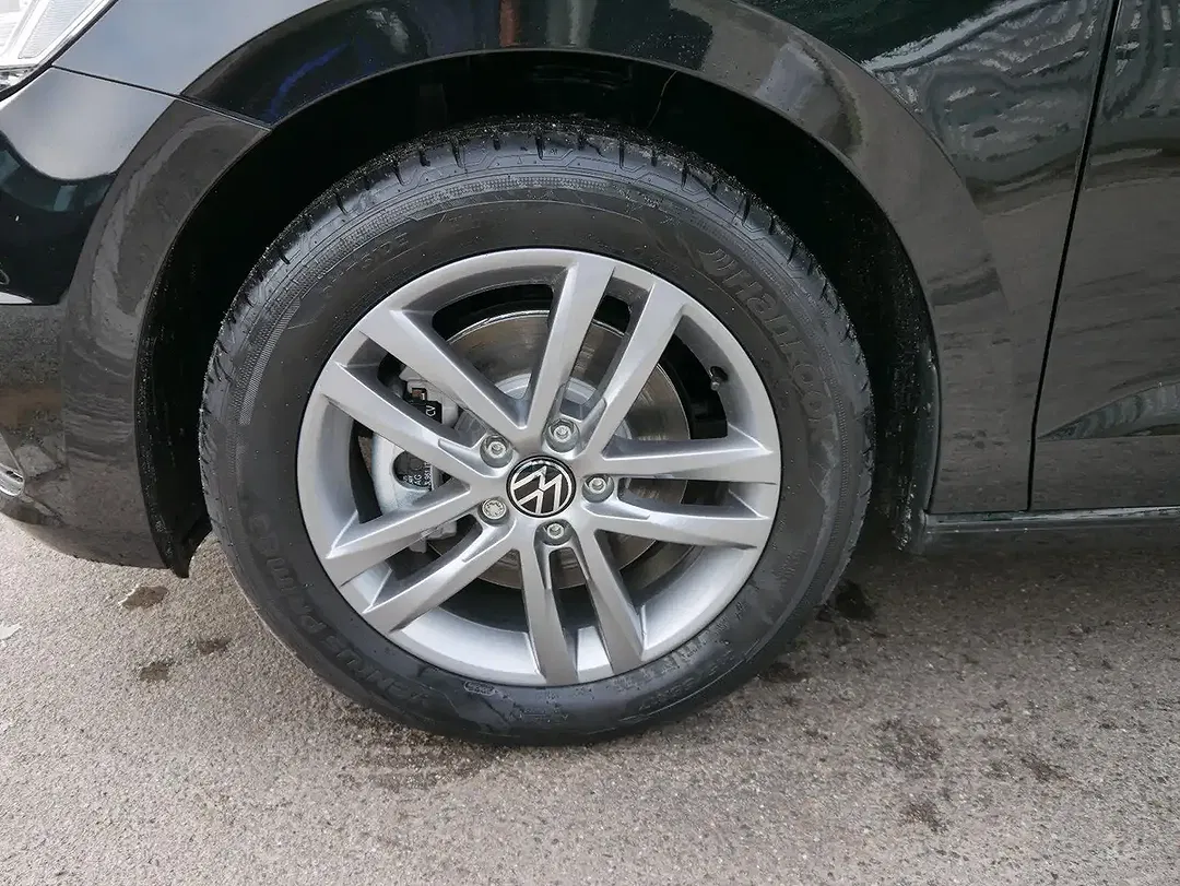 Volkswagen Touran 1.5 TSI DSG Comfortline - Thumbnail 3
