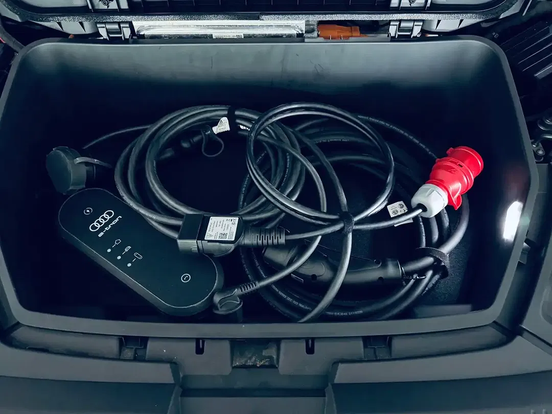 Audi e-tron 50 quattro Sportback - Thumbnail 10