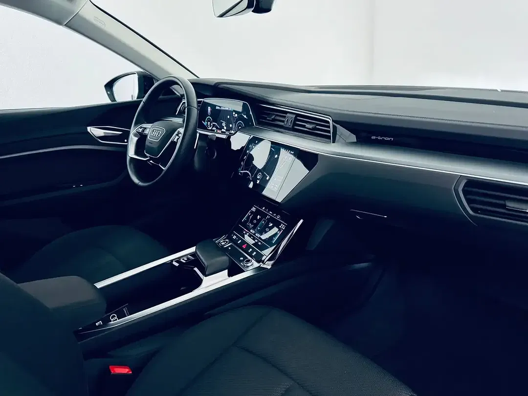 Audi e-tron 50 quattro Sportback - Thumbnail 4