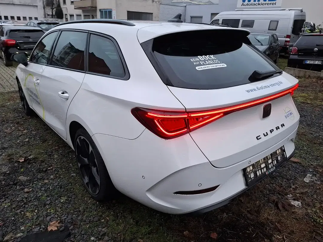 CUPRA Leon 1.4 PHEV Sportstourer - Thumbnail 3