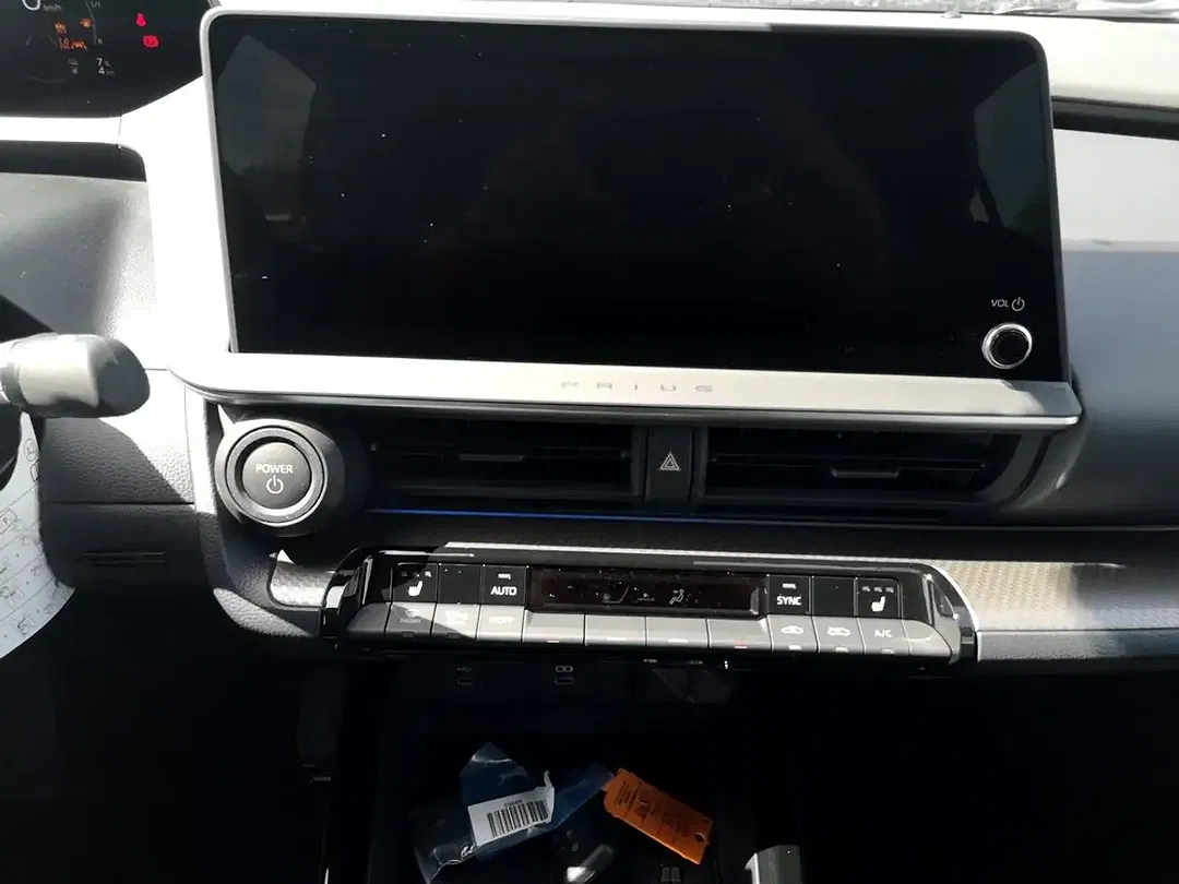 Toyota Prius Hybrid Executive - Thumbnail 12