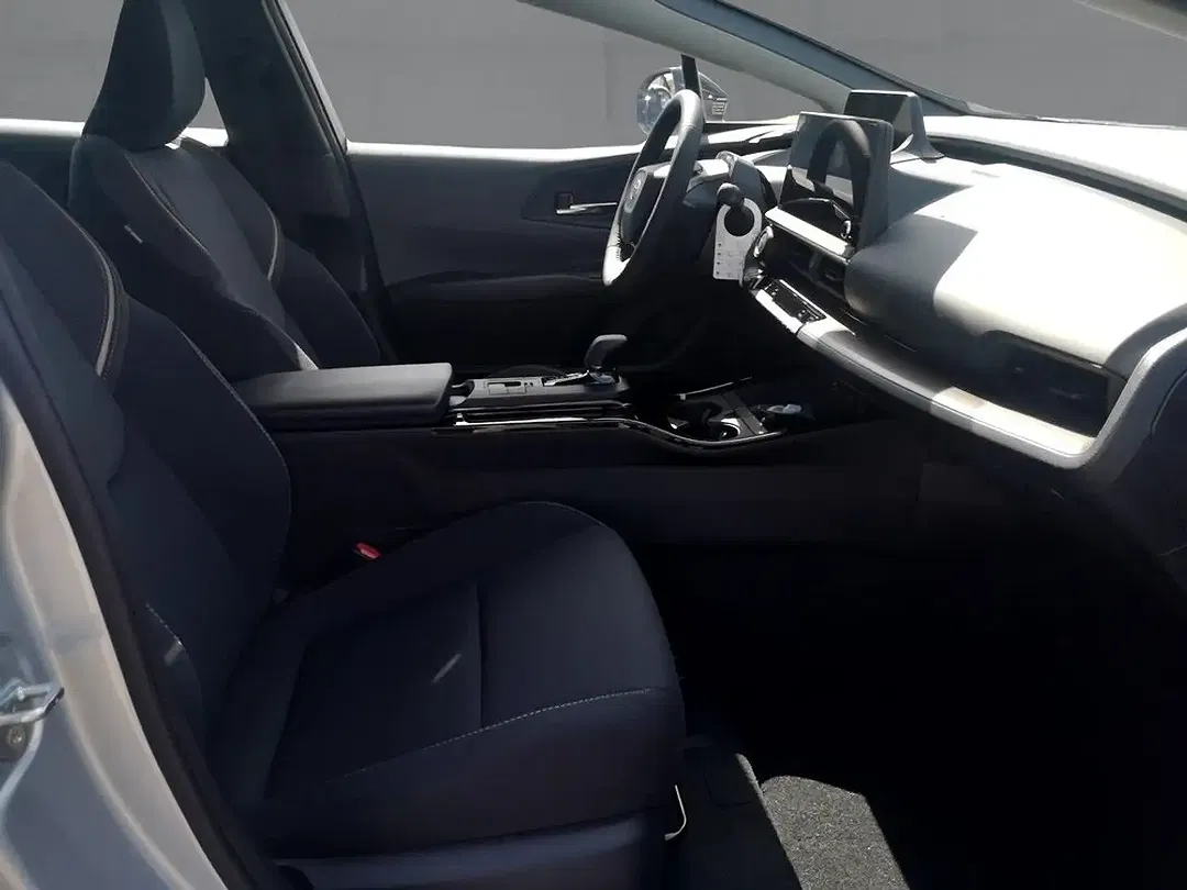 Toyota Prius Hybrid Executive - Thumbnail 13