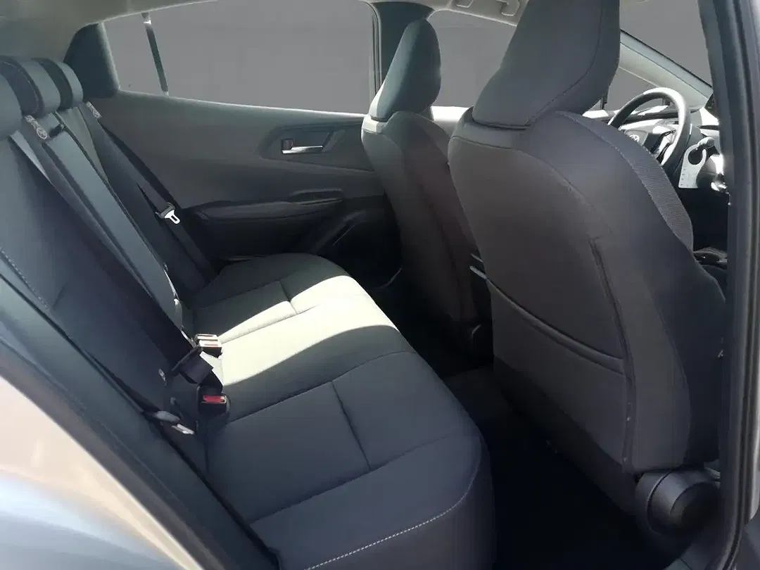 Toyota Prius Hybrid Executive - Thumbnail 14