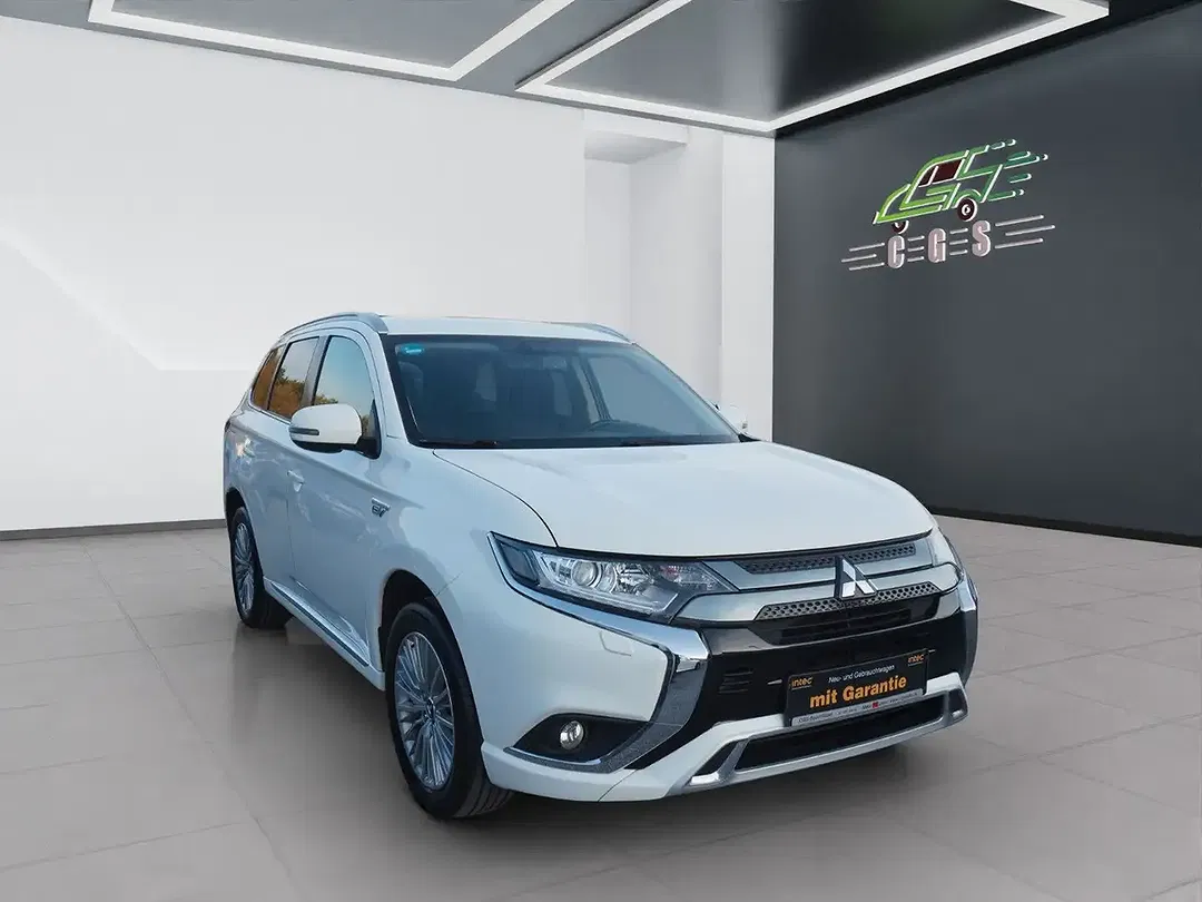 Mitsubishi Outlander 2.4 PHEV 4WD - Thumbnail 5