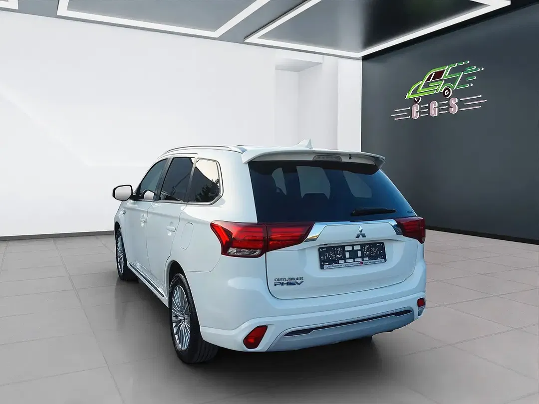 Mitsubishi Outlander 2.4 PHEV 4WD - Thumbnail 9