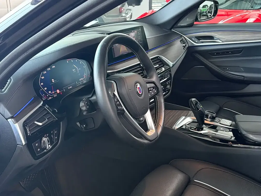 Alpina D5 Allrad S Touring - foto 2