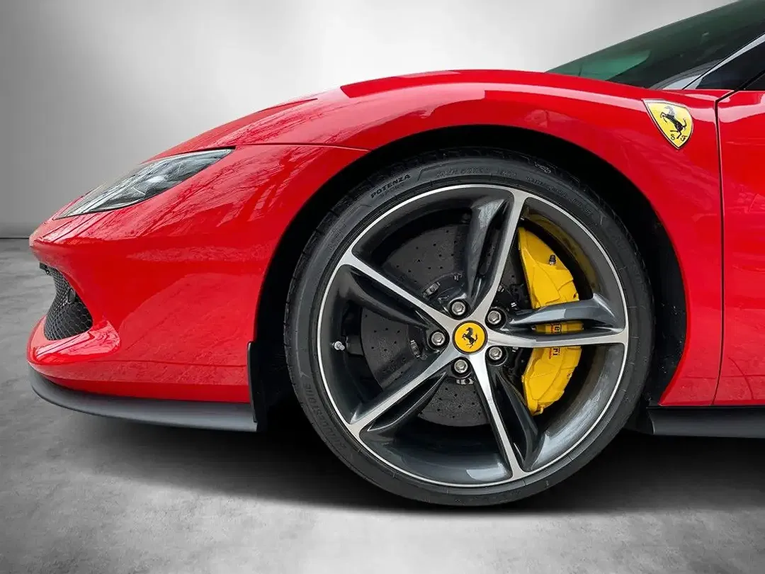 Ferrari 296 GTB - Thumbnail 10
