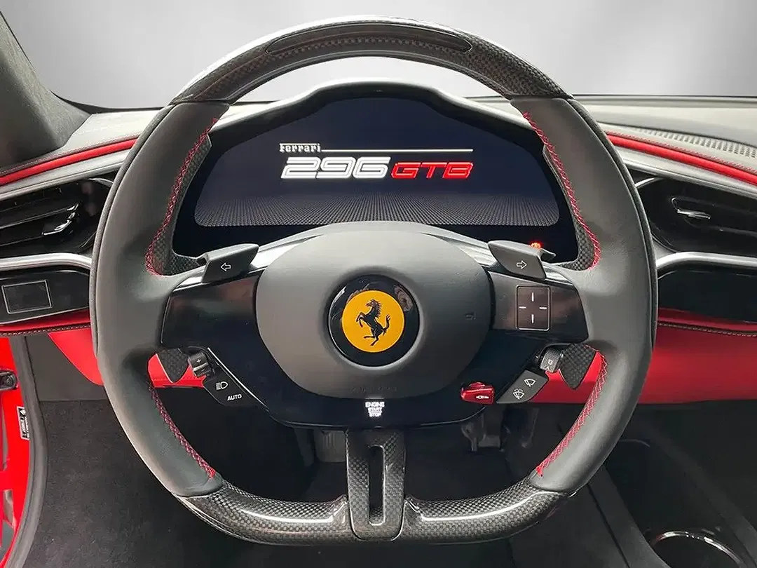 Ferrari 296 GTB - Thumbnail 12