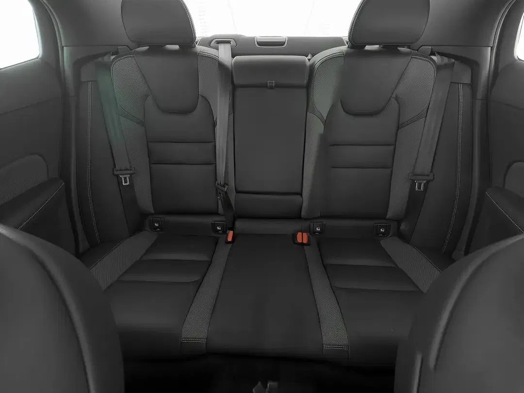 Volvo S60 B4 Plus Dark - Thumbnail 4