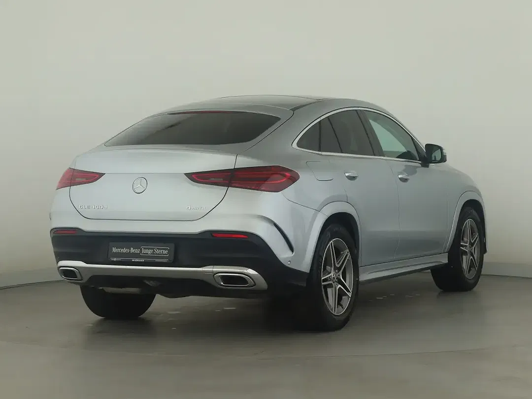 Mercedes-Benz GLE 300 4MATIC AMG - Thumbnail 2