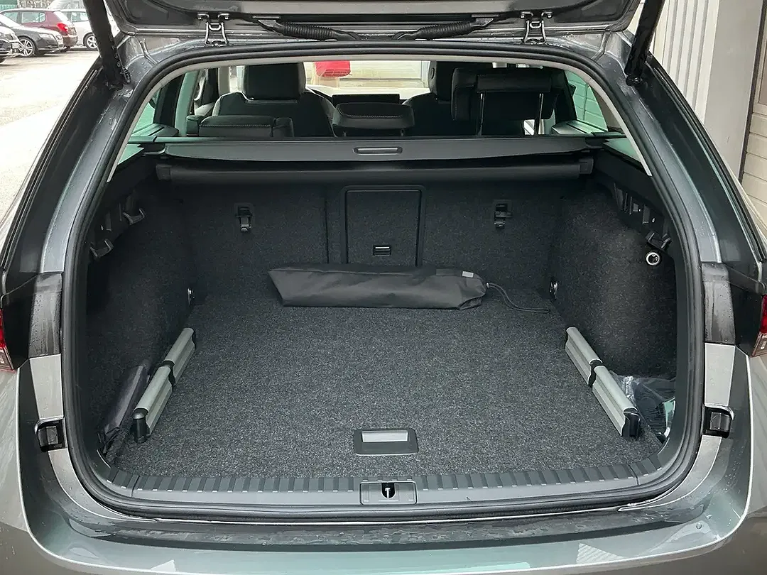 Skoda Octavia 1.5 TSI - Thumbnail 13