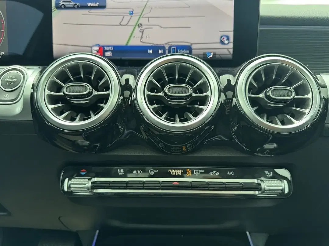 Mercedes-Benz GLB 200 Progressive - Thumbnail 16
