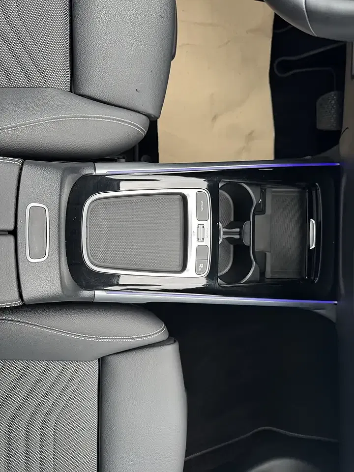 Mercedes-Benz GLB 200 Progressive - Thumbnail 17