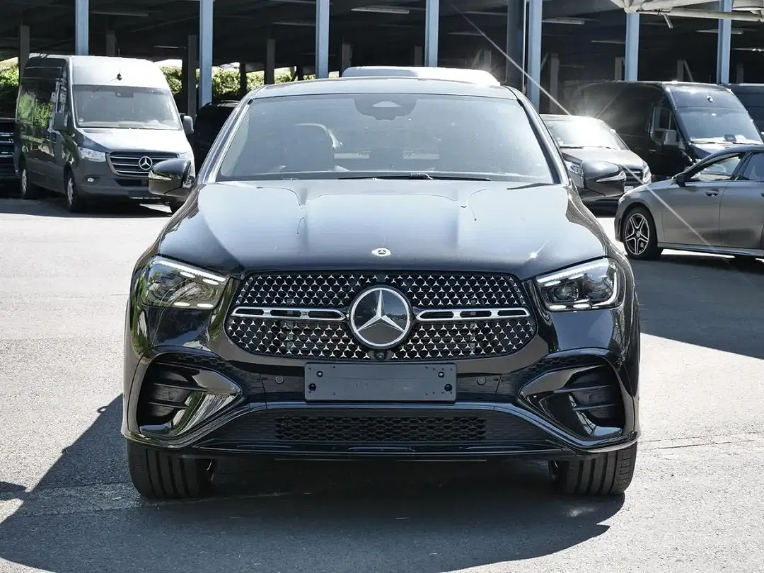 Mercedes-Benz GLE 350 4MATIC AMG Night - Thumbnail 2
