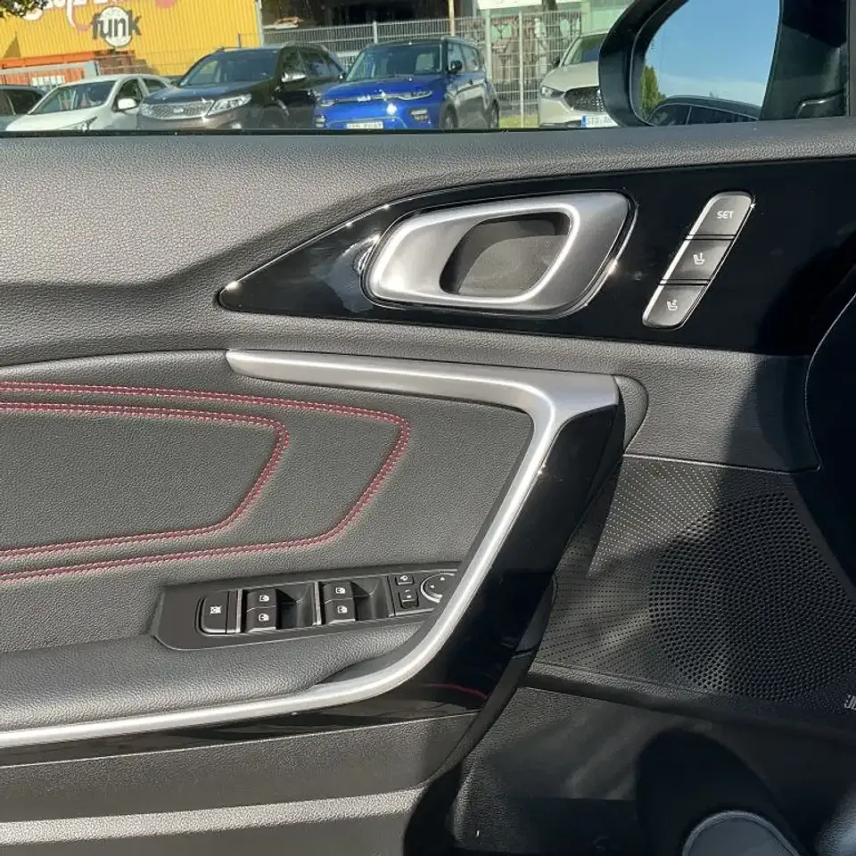 Kia ProCeed / pro_cee'd 1.6 T-GDI DCT GT Comfort - Thumbnail 10
