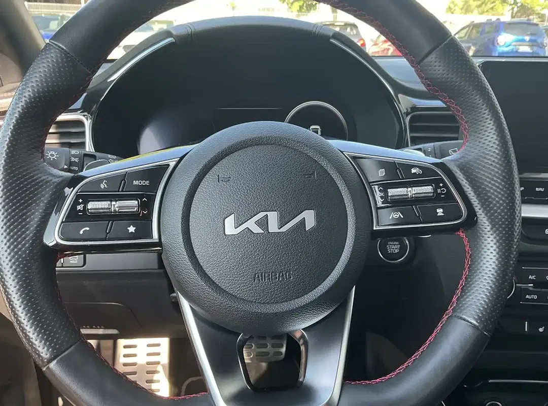 Kia ProCeed / pro_cee'd 1.6 T-GDI DCT GT Comfort - Thumbnail 13