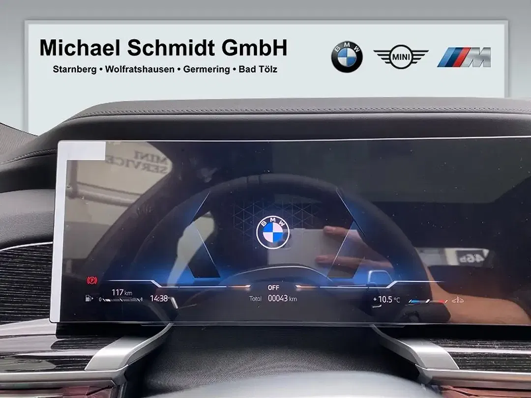 BMW 740 xDrive M - Thumbnail 15