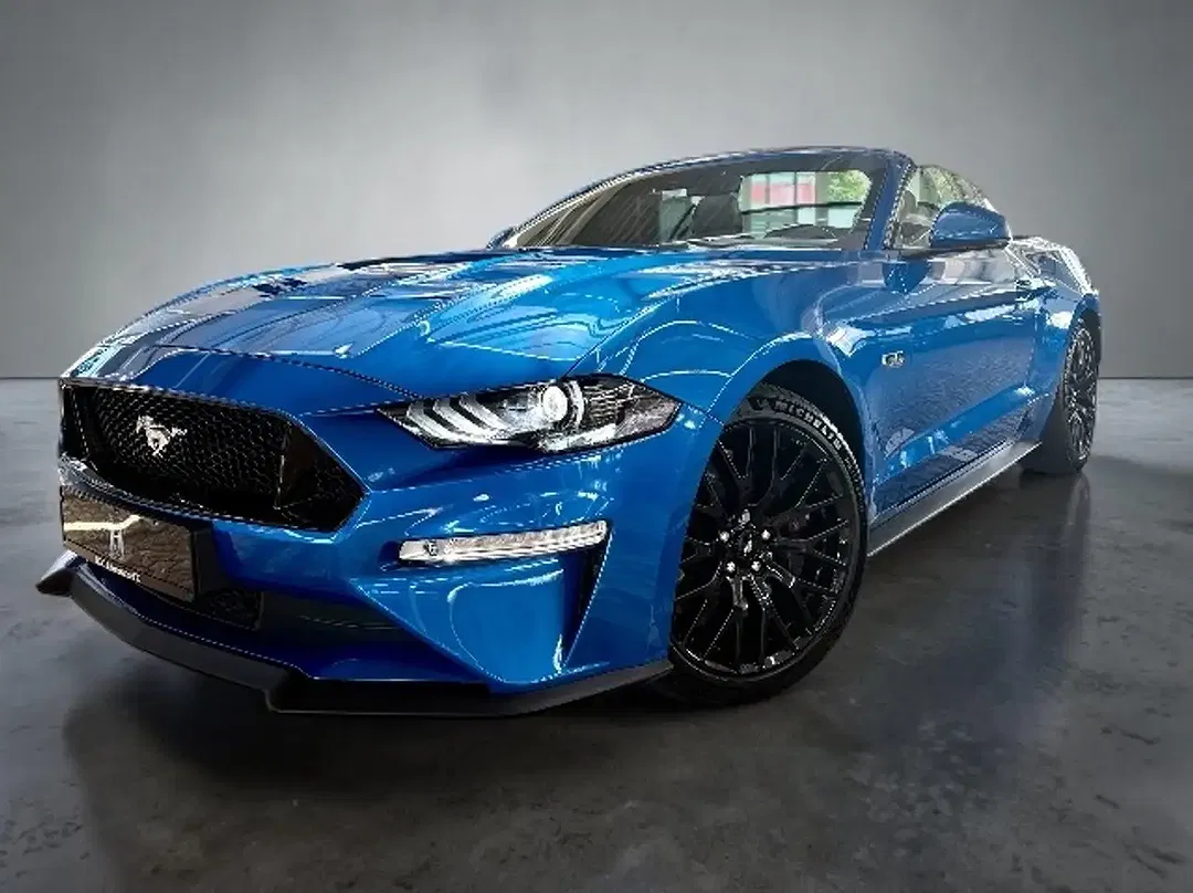 Ford Mustang GT - foto 1