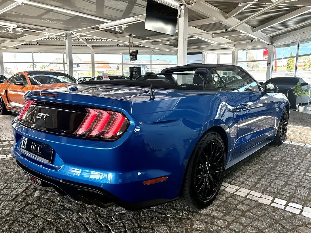 Ford Mustang GT - Thumbnail 11