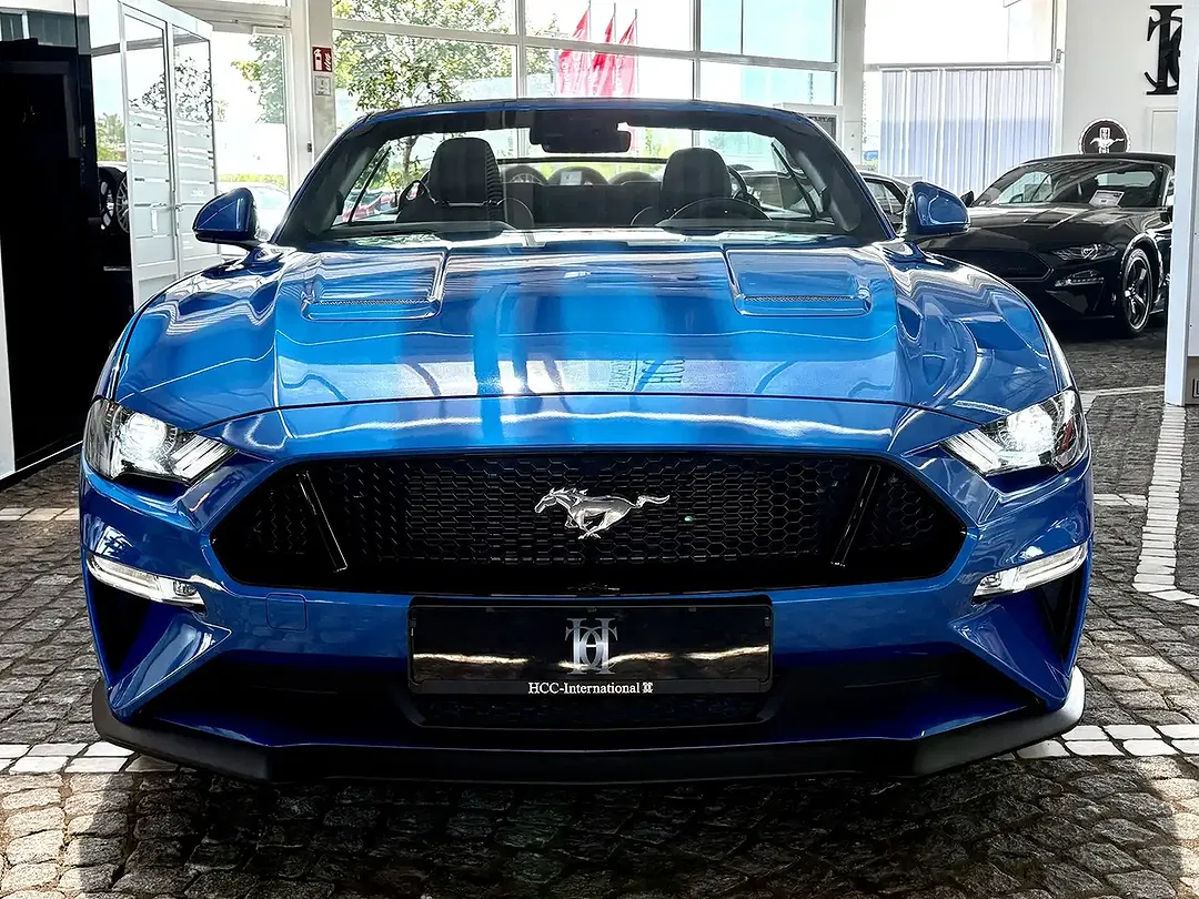 Ford Mustang GT - Thumbnail 3