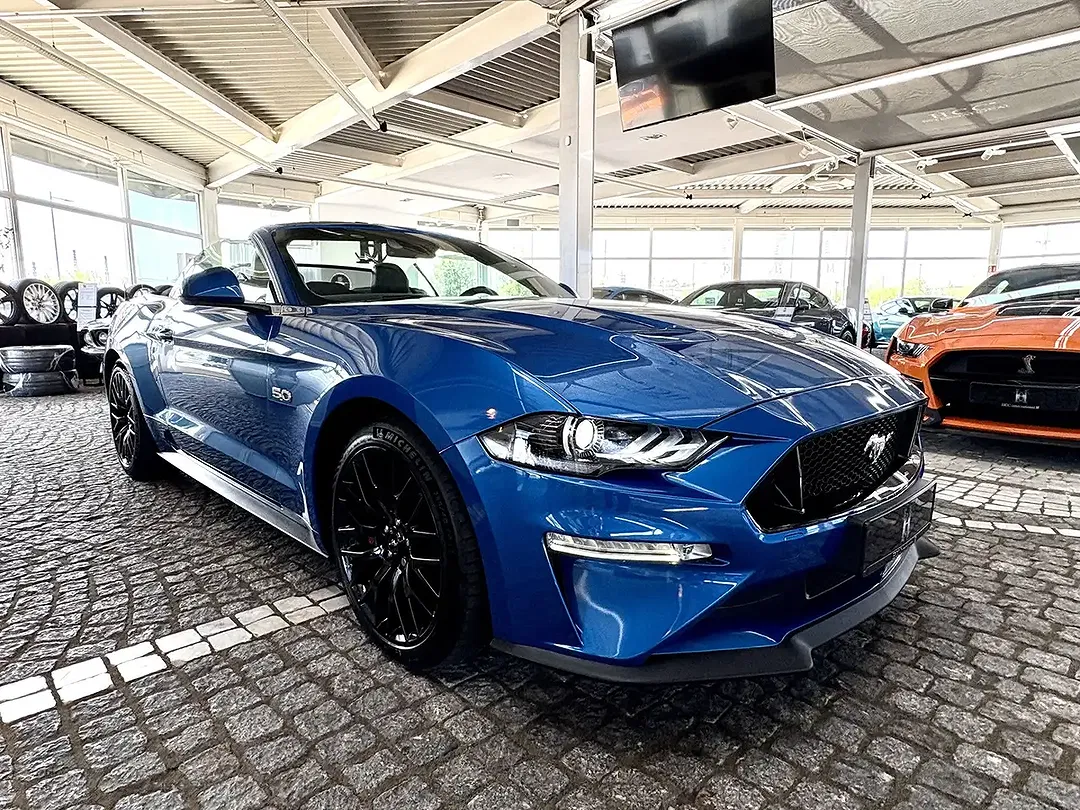 Ford Mustang GT - Thumbnail 4