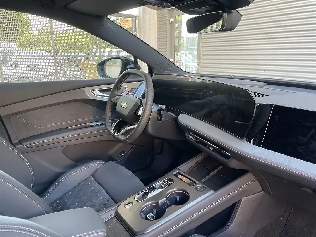 Audi e-tron quattro - Thumbnail 13