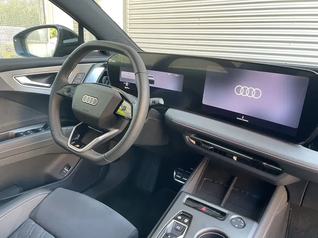 Audi e-tron quattro - Thumbnail 14