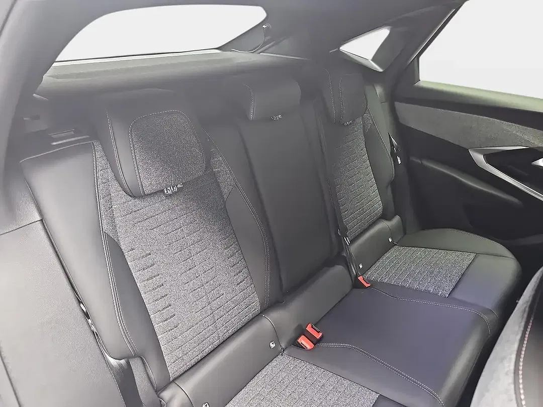Peugeot 3008 145 e-DSC6 Hybrid Allure - Thumbnail 18