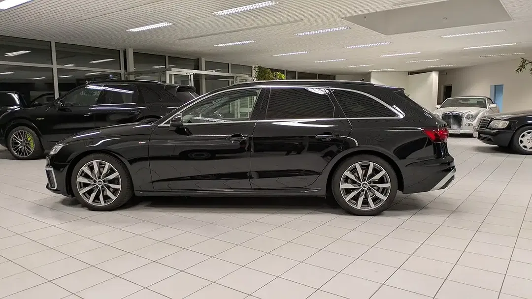 Audi A4 35 TDI S tronic Avant S line - Thumbnail 8