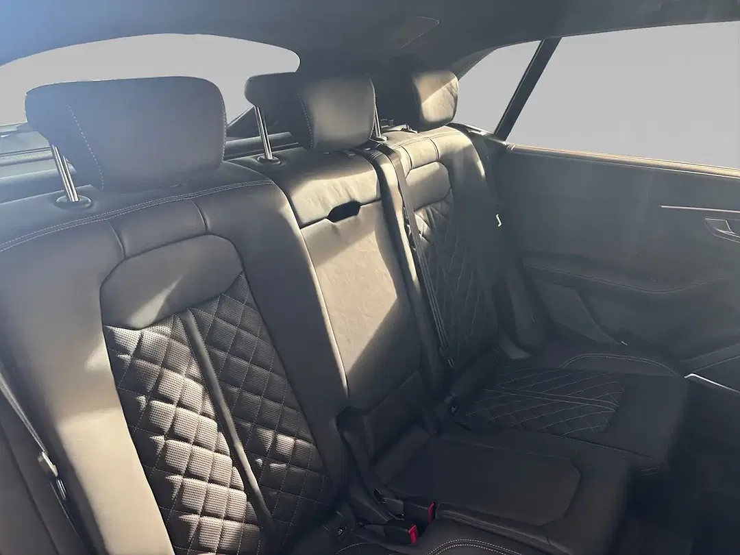 Audi Q8 TFSI e tiptronic quattro - Thumbnail 13