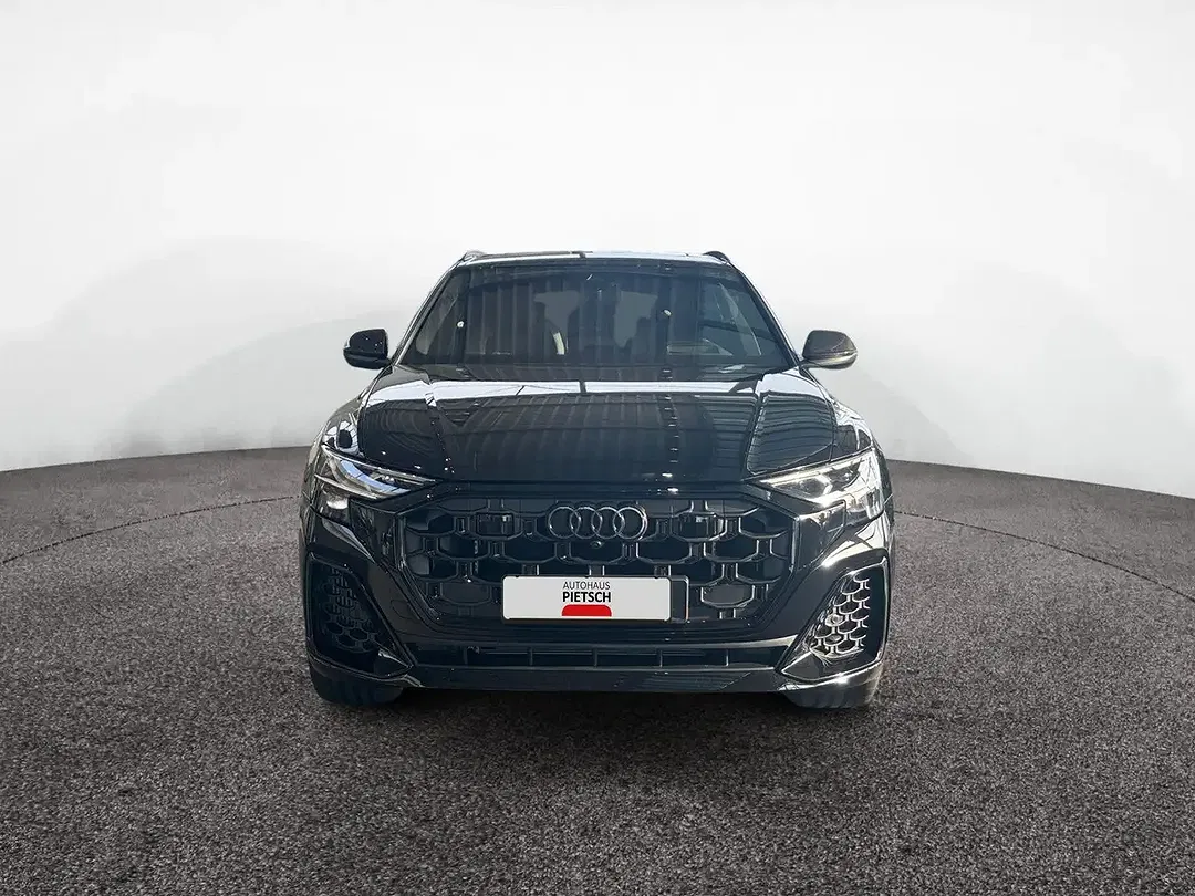 Audi Q8 TFSI e tiptronic quattro - Thumbnail 8