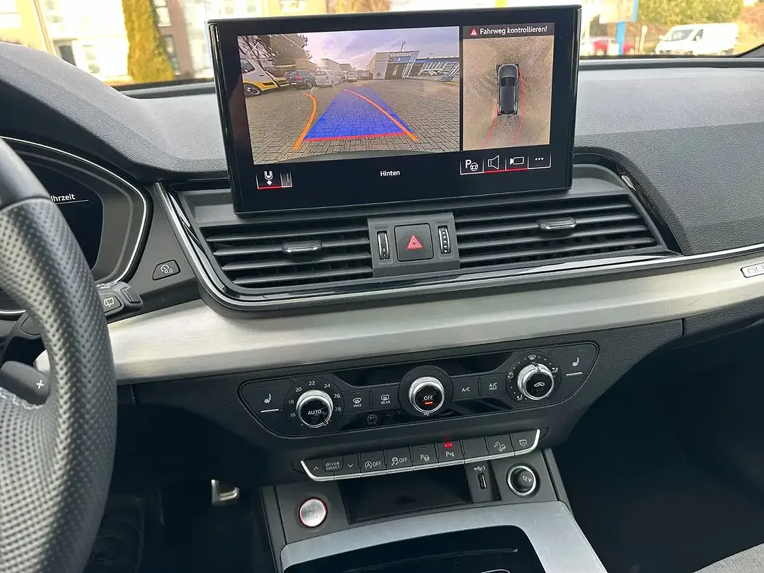 Audi SQ5 - Thumbnail 7