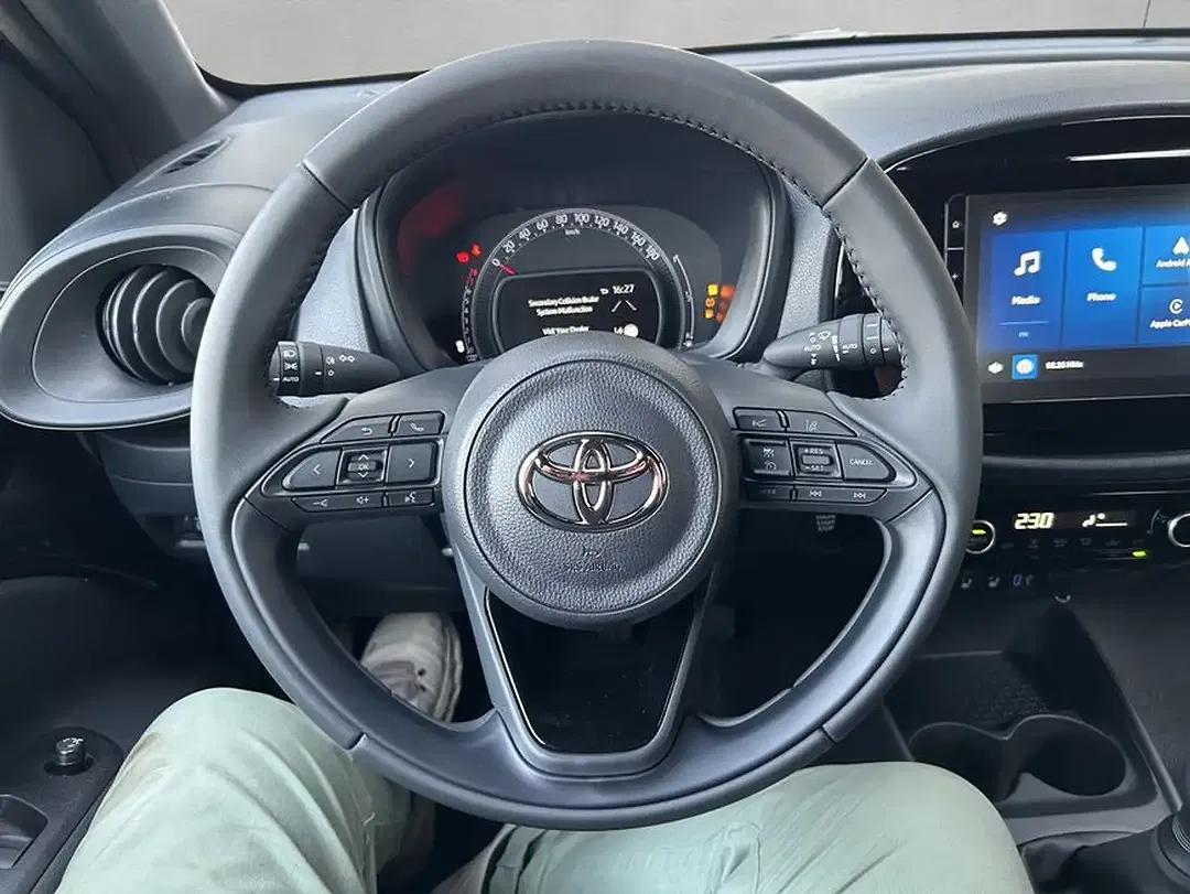 Toyota Aygo X Business Edition - Thumbnail 10