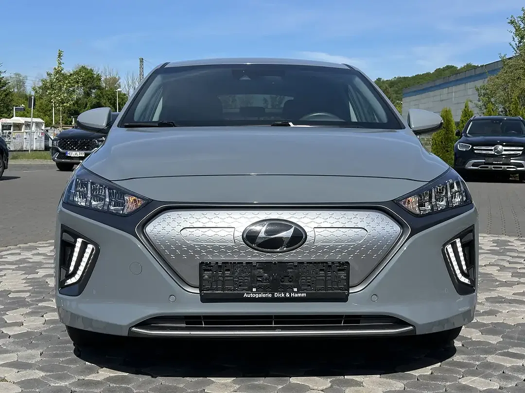 Hyundai IONIQ Prime - Thumbnail 3