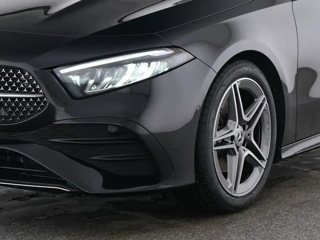 Mercedes-Benz A 180 AMG Line - Thumbnail 3