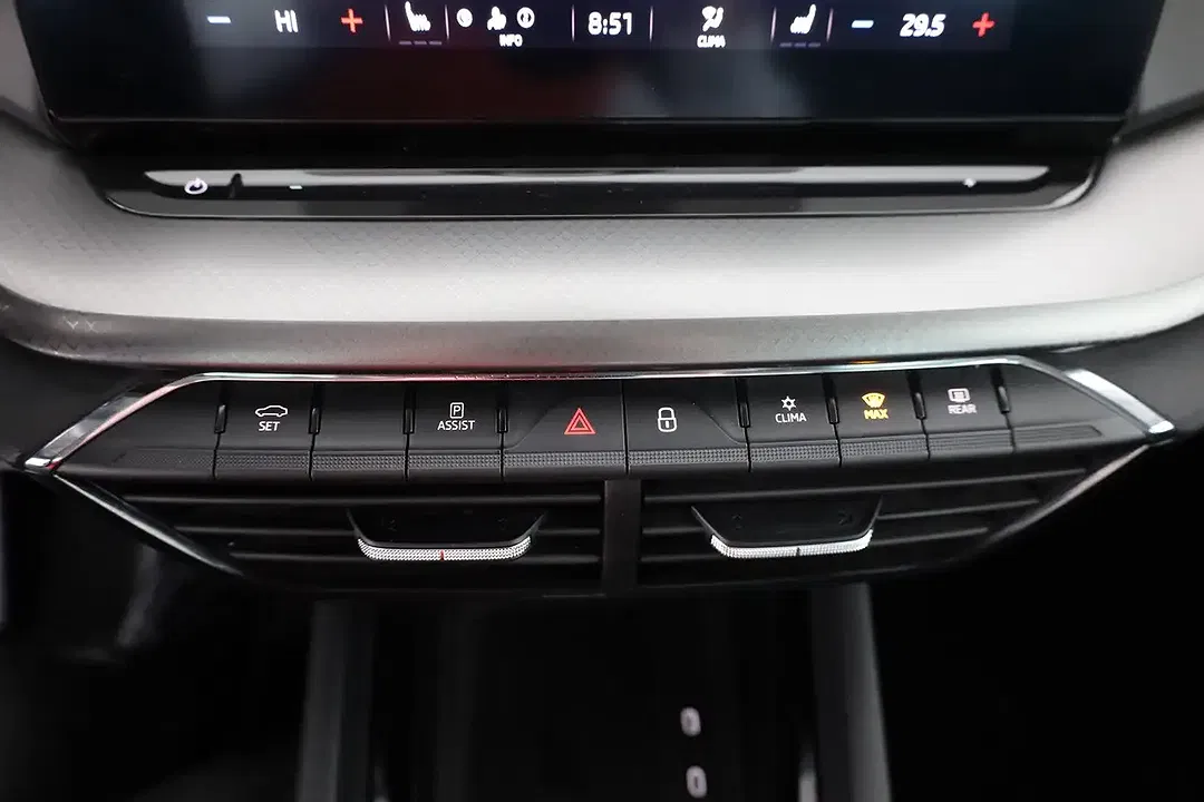 Skoda Octavia 2.0 TDI DSG Combi - Thumbnail 12