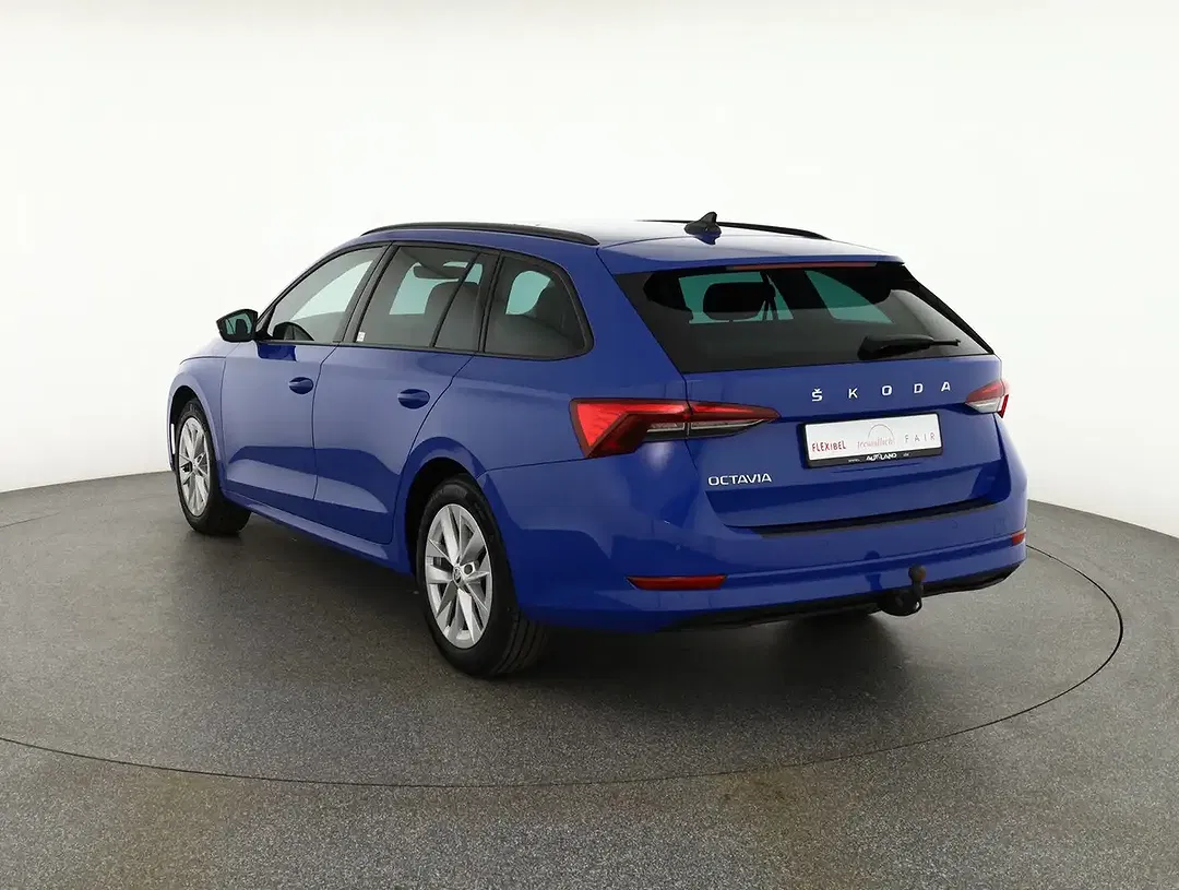 Skoda Octavia 2.0 TDI DSG Combi - Thumbnail 3
