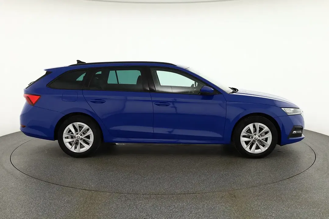 Skoda Octavia 2.0 TDI DSG Combi - Thumbnail 6